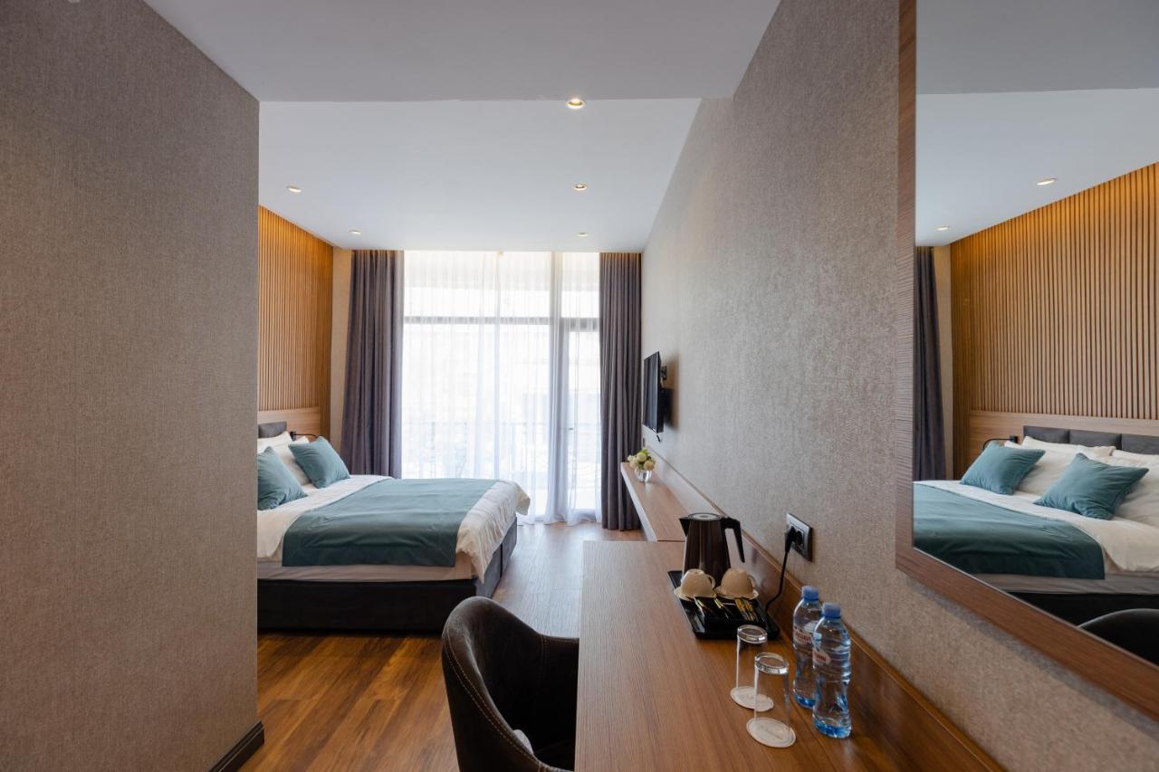 Hotel Monarch Batumi Luaran gambar