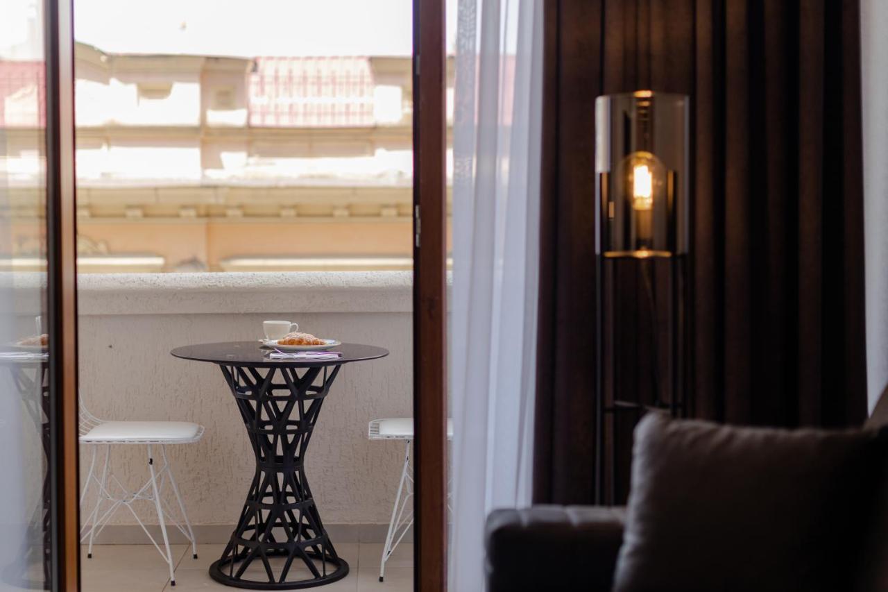 Hotel Monarch Batumi Luaran gambar
