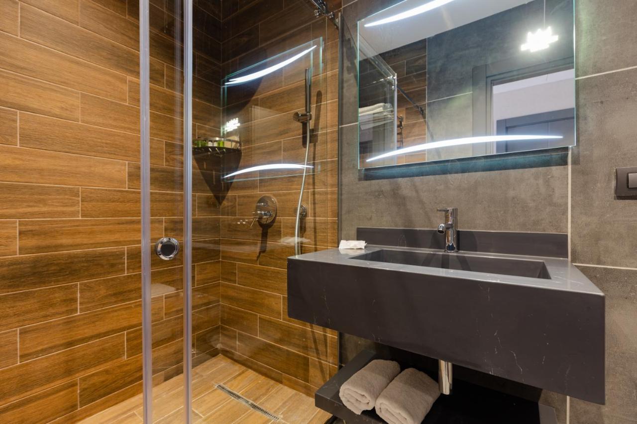 Hotel Monarch Batumi Luaran gambar