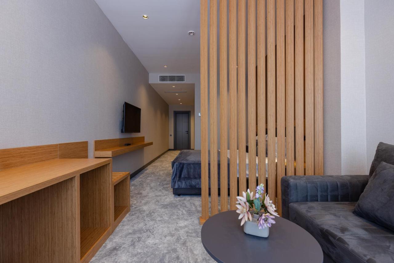 Hotel Monarch Batumi Luaran gambar