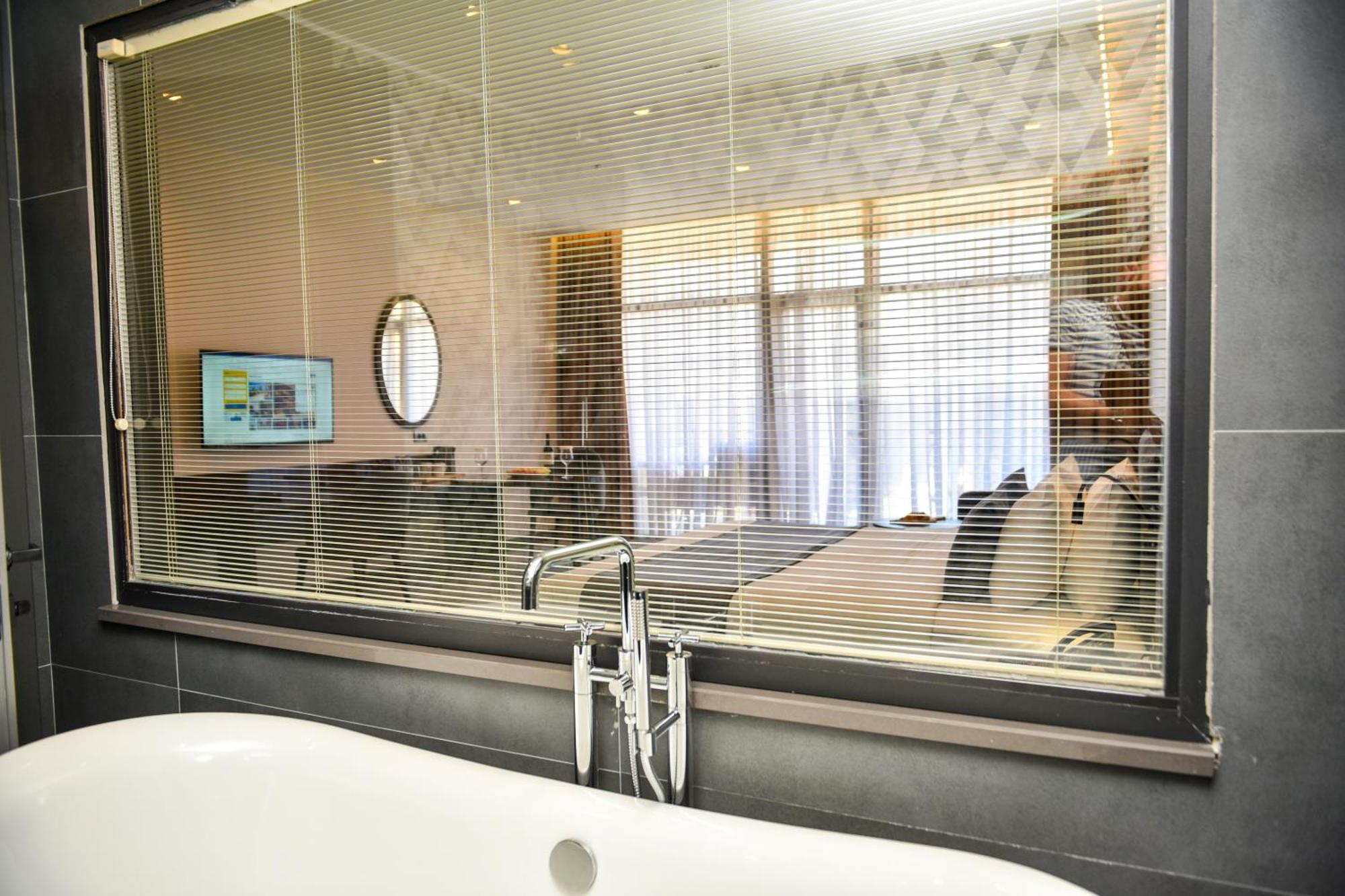 Hotel Monarch Batumi Luaran gambar